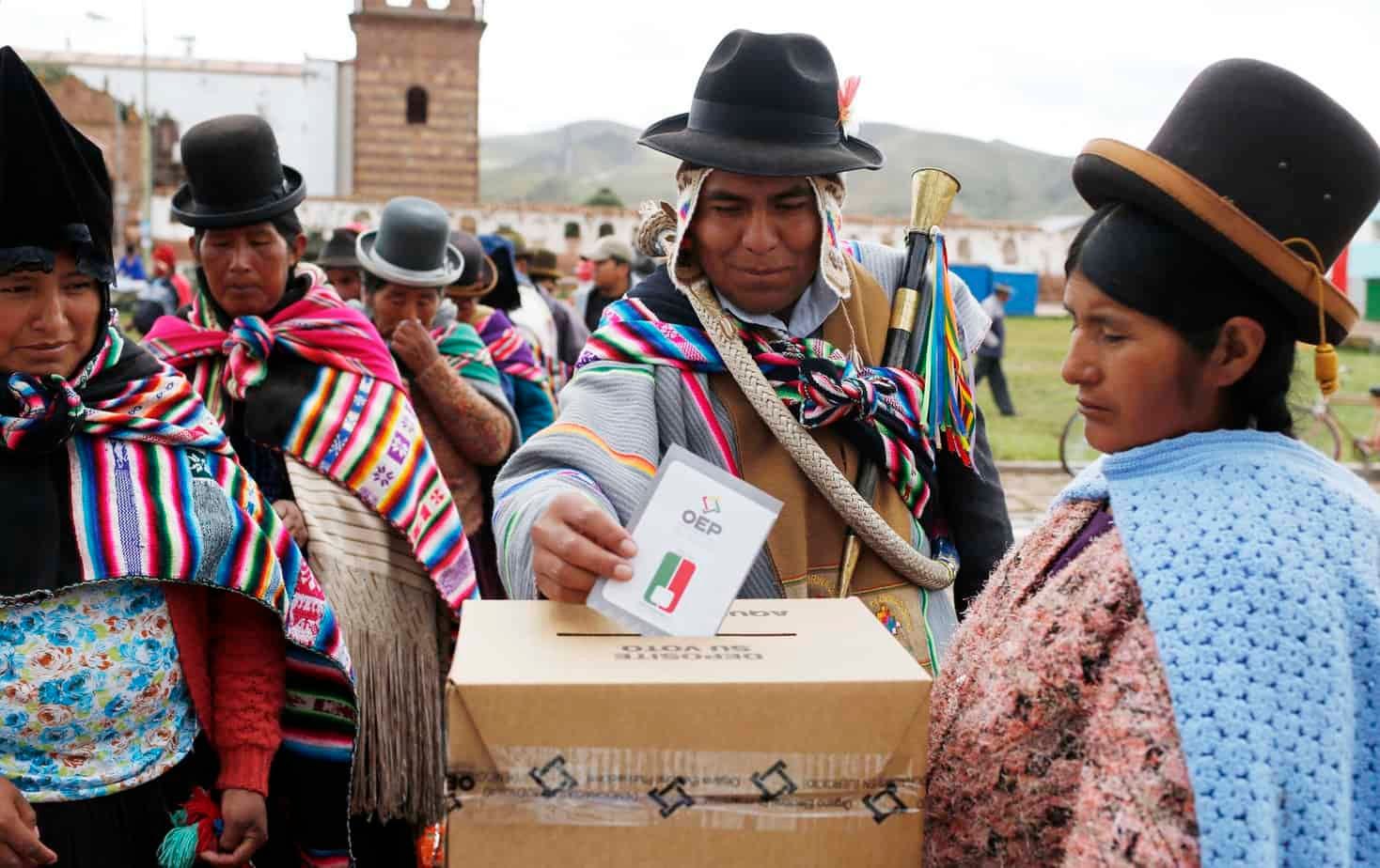 Bolivya Seçimleri: Uluslararası Sağ/Faşist Dalgaya Karşı Geçici Bir Kazanım