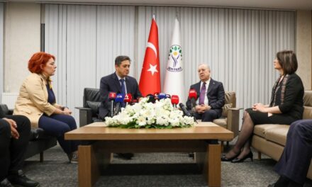 REJİM HER ŞEYİ “MİLLİLEŞTİRİRKEN” DEMOKRASİ MÜMKÜN MÜ?