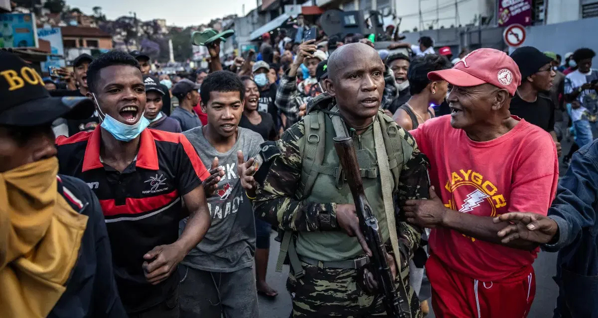 Madagaskar: Fransız emperyalizmi tarafından ülkeden kaçırılan devrik Başkan Andry Rajoelina kimdir?